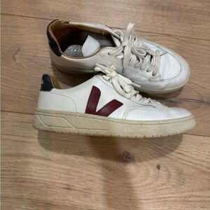 Veja White and Burgundy Sneakers 6.5